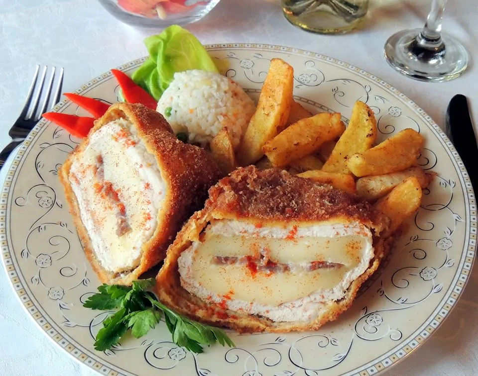 Cordon Bleu u Restoranu Papuli